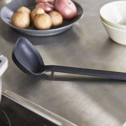 Coupon 🛒 Yamazaki Home Floating Soup Ladle, Silicone, Black, Ladle ⌛ -kitchen tools Sales 6bb109eb025ad688 2636 w800 h800 b0 p0